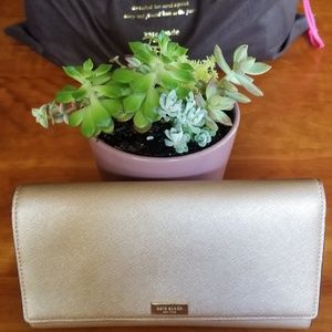 🚫SOLD 🚫 Kate Spade Wallet/Clutch- Rose Gold
